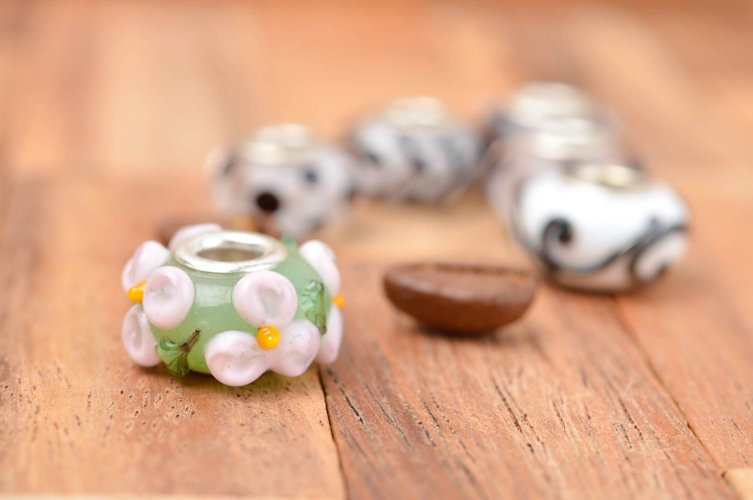 Handmade jewelry findings jewelry charm bead finding with flowers lampwork bead photo 1