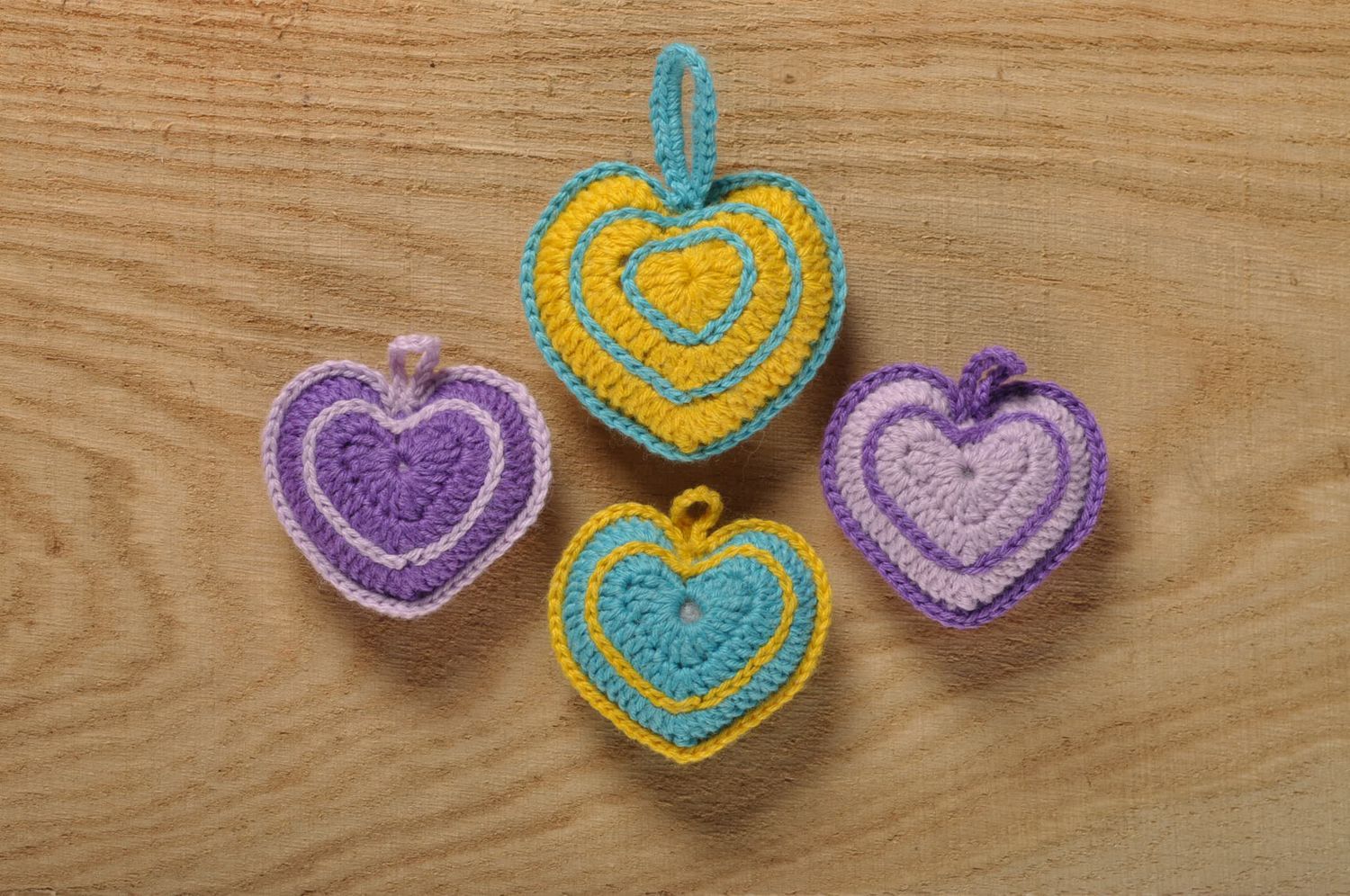 Декор для дома ручной работы сердце крючком вязаное сердце фиолетовое маленькое фото 3