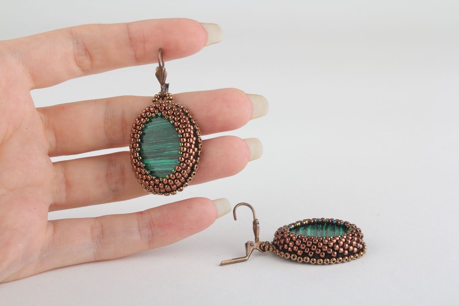 Earrings made of leather and malachite photo 4
