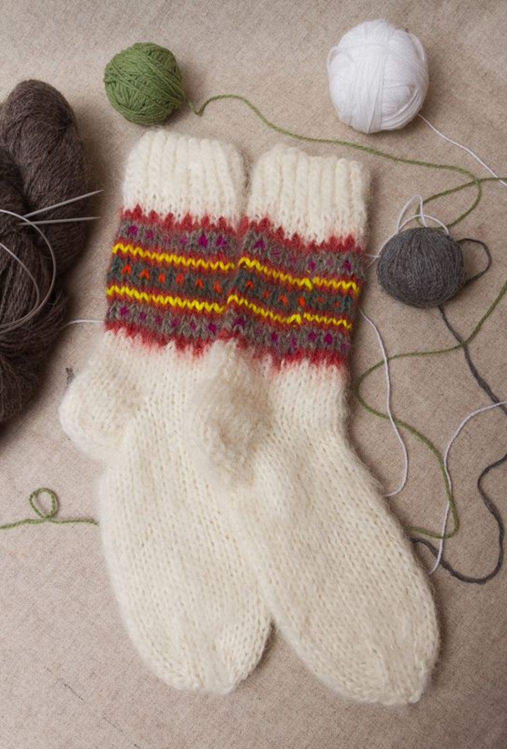 Calzini di lana per donna fatti a mano abbigliamento da donna calzini bianchi
 foto 1