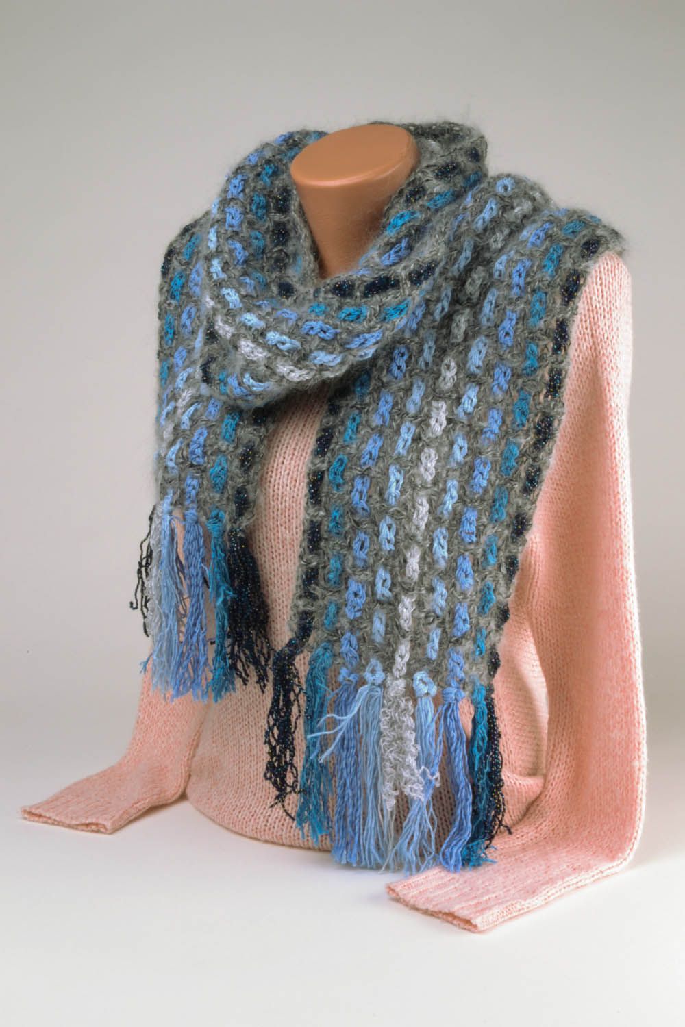 Зимний вязаный шарф фото 1