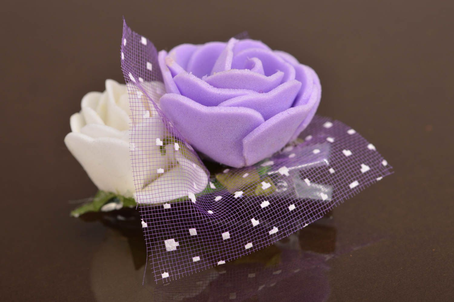 Handmade tender designer hair clip with artificial flowers violet and white rose photo 2