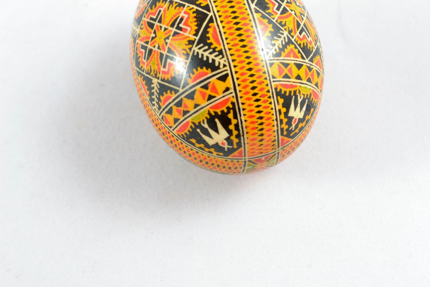 Huevo decorativo artesanal pintado con tintes foto 5