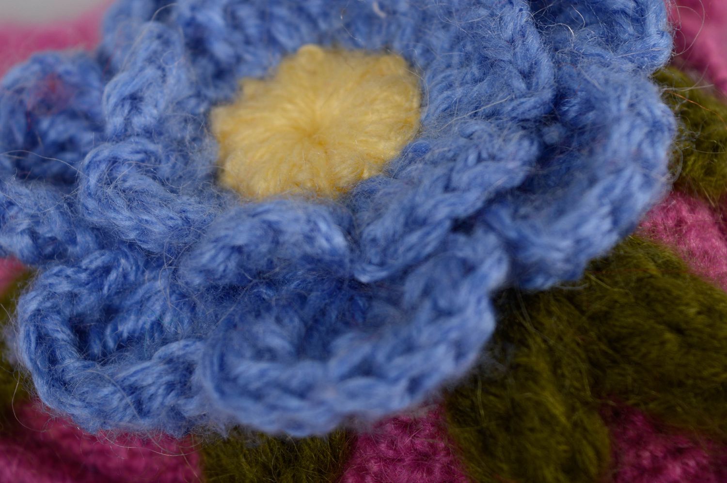Suspension décorative Coeur avec fleur tricotée photo 3