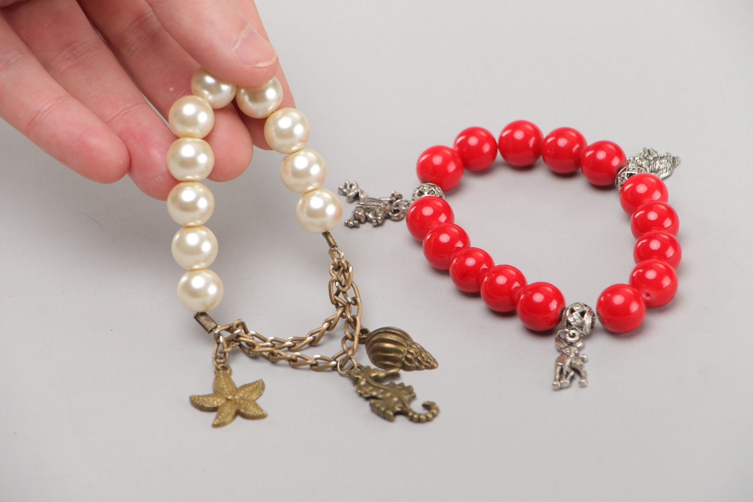 Ensemble de bracelets en perles fantaisie faits main 2 pièces blanc et rouge photo 5