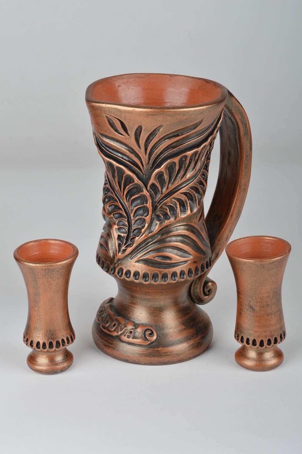 Großer Keramik Kelch mit Muster 1L und handmade Trinkbecher aus rotem Ton 50 ml foto 2