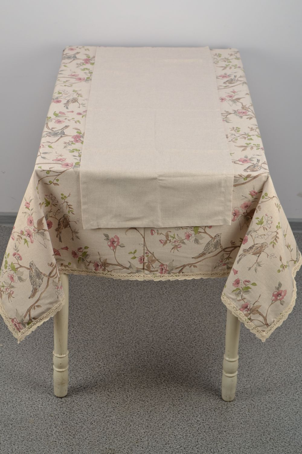 Handmade lacy cotton tablecloth photo 4