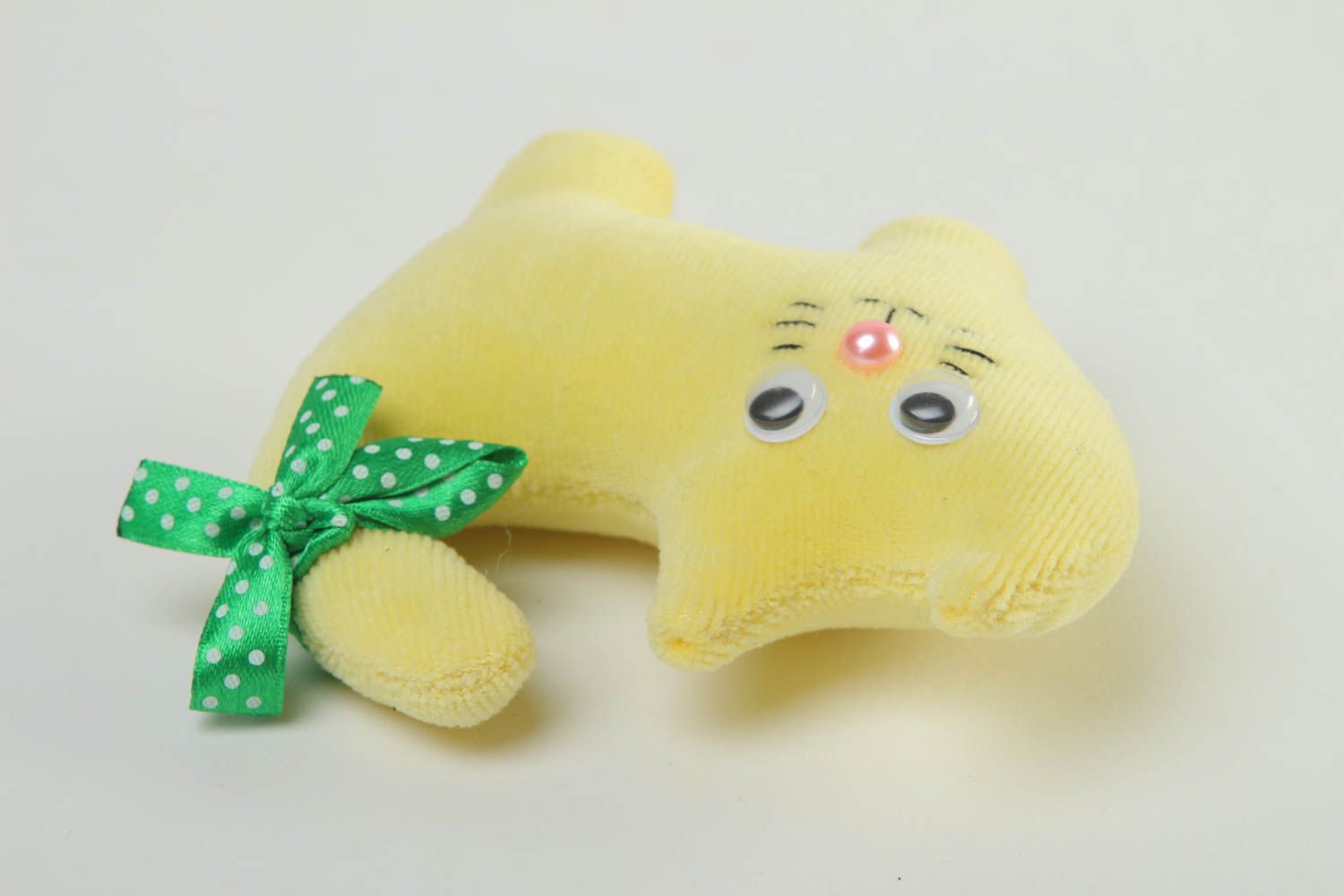 Игрушка ручной работы игрушка кот с бантиком симпатичный декоративная игрушка фото 4
