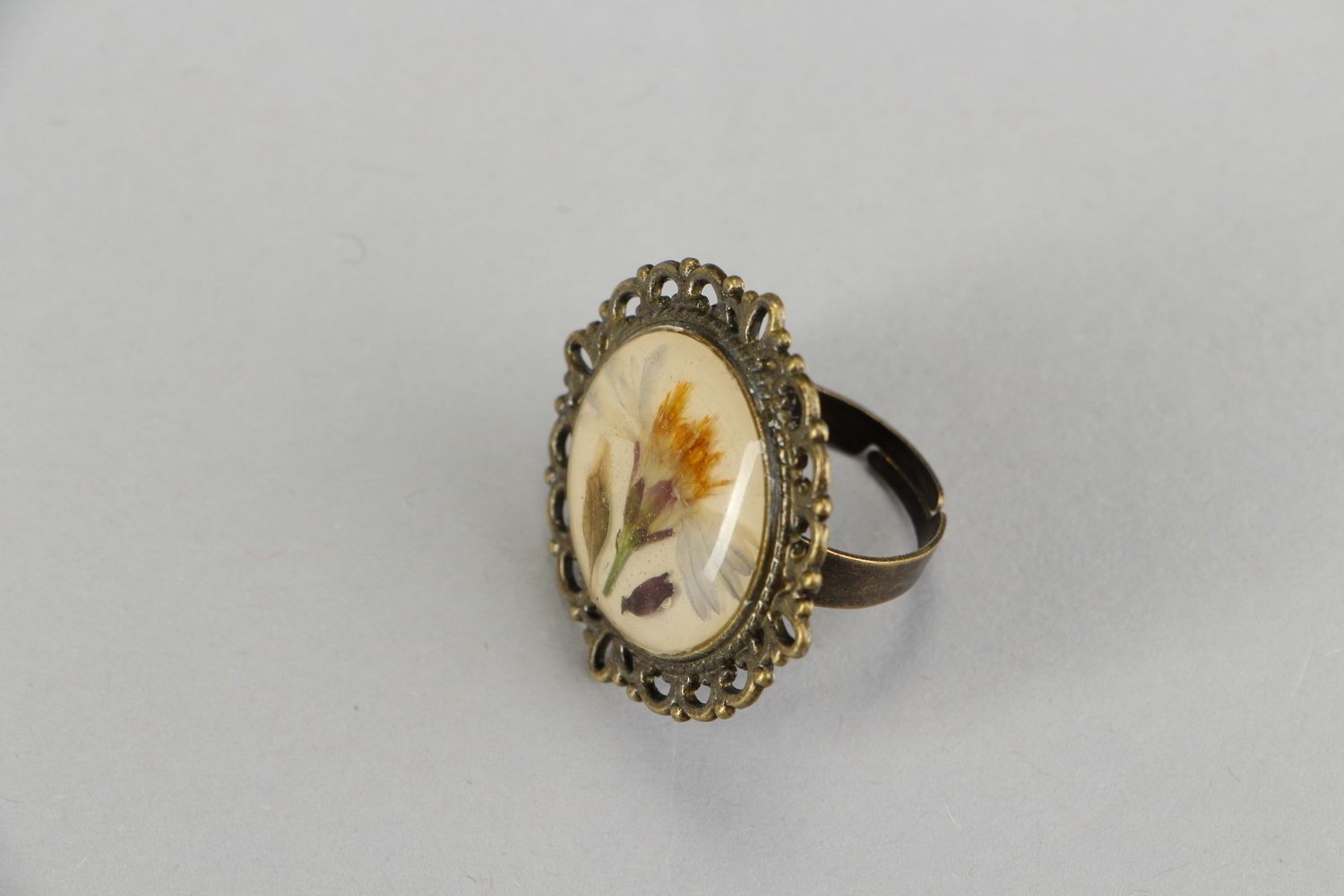 Ring with epoxy resin Flower photo 2