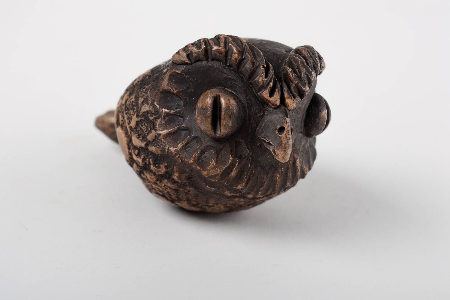 Глиняная игрушка ручной работы свистулька из глины керамическая свистулька сова фото 2