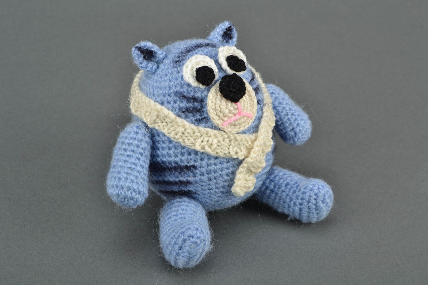 Doudou tricoté Petit chat bleu photo 1