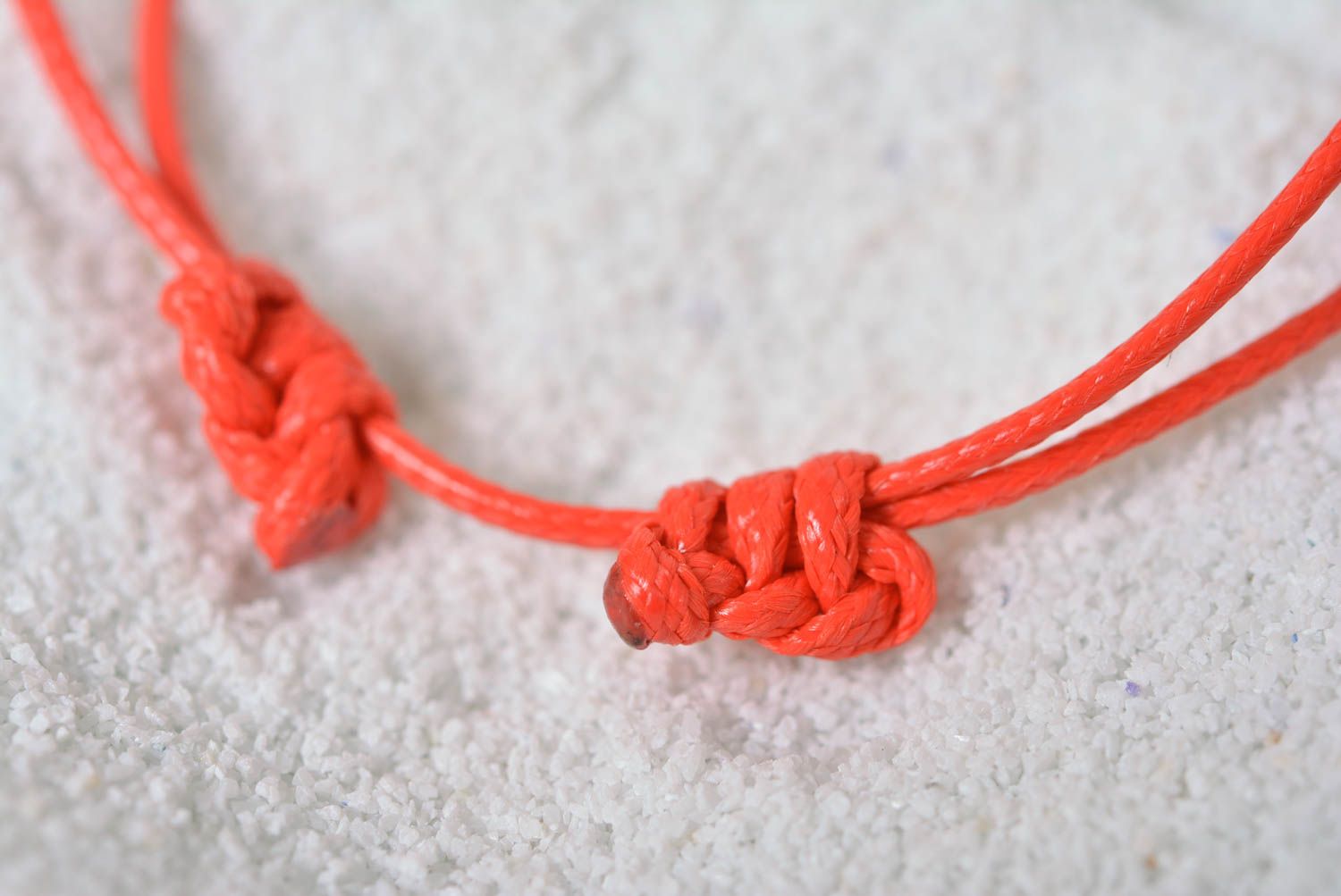 Bracelet cordon ciré Bijou fait main rouge avec lis en métal Cadeau pour femme photo 4