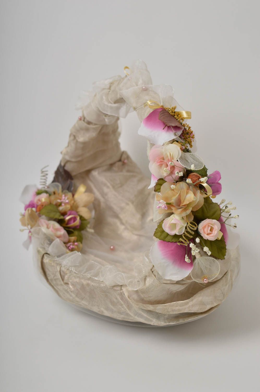 Beautiful handmade flower basket wedding attributes wedding basket design photo 4