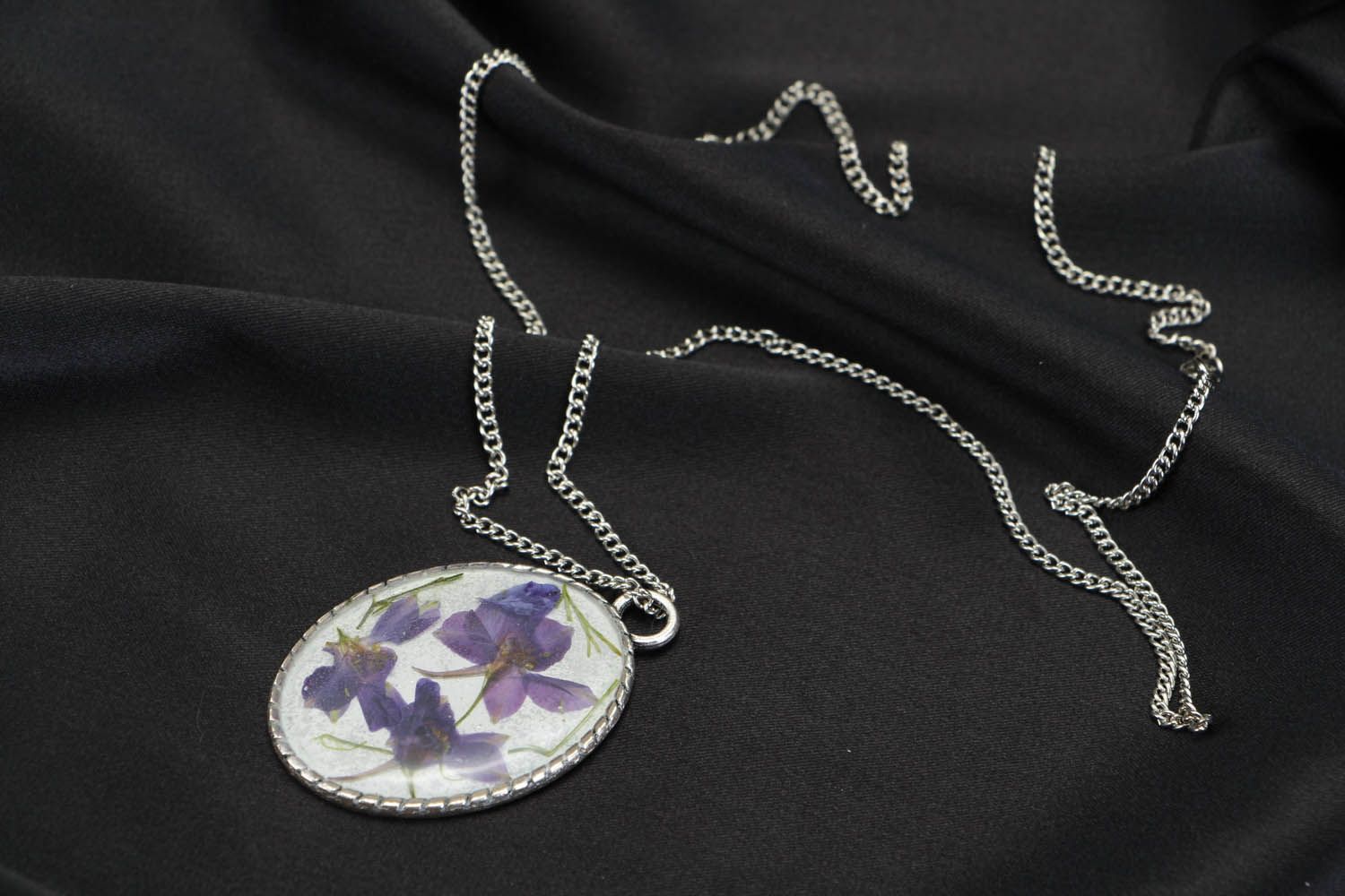 Pendant with natural flower photo 3