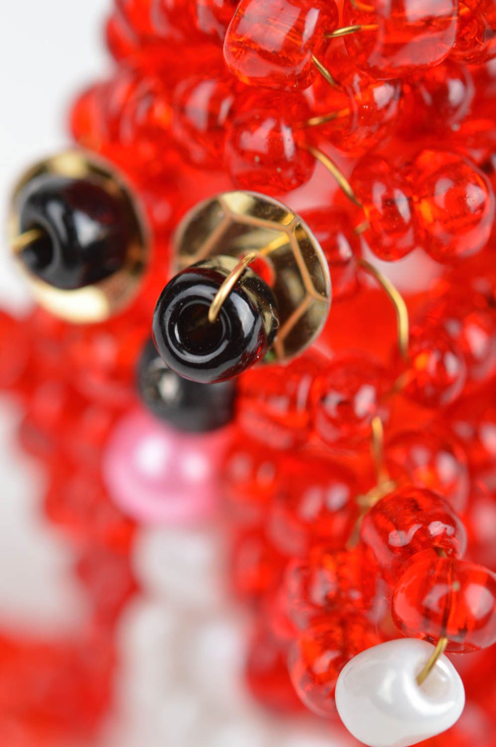 Пальчиковая игрушка заяц красный забавный из китайского бисера ручной работы фото 4