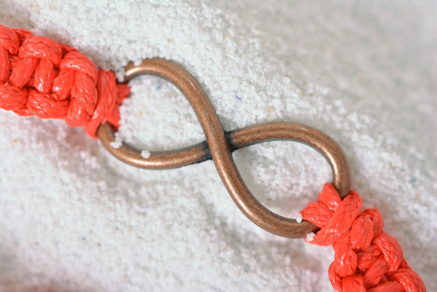 Bracelet tressé en lacet ciré Bijou fait main rouge avec infini Cadeau femme photo 2