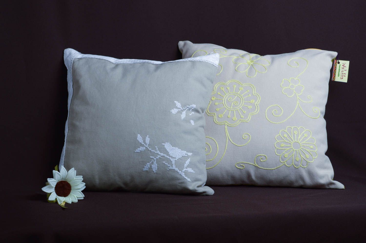 Подушка на диван подарок ручной работы декоративная подушка с вышивкой фото 5