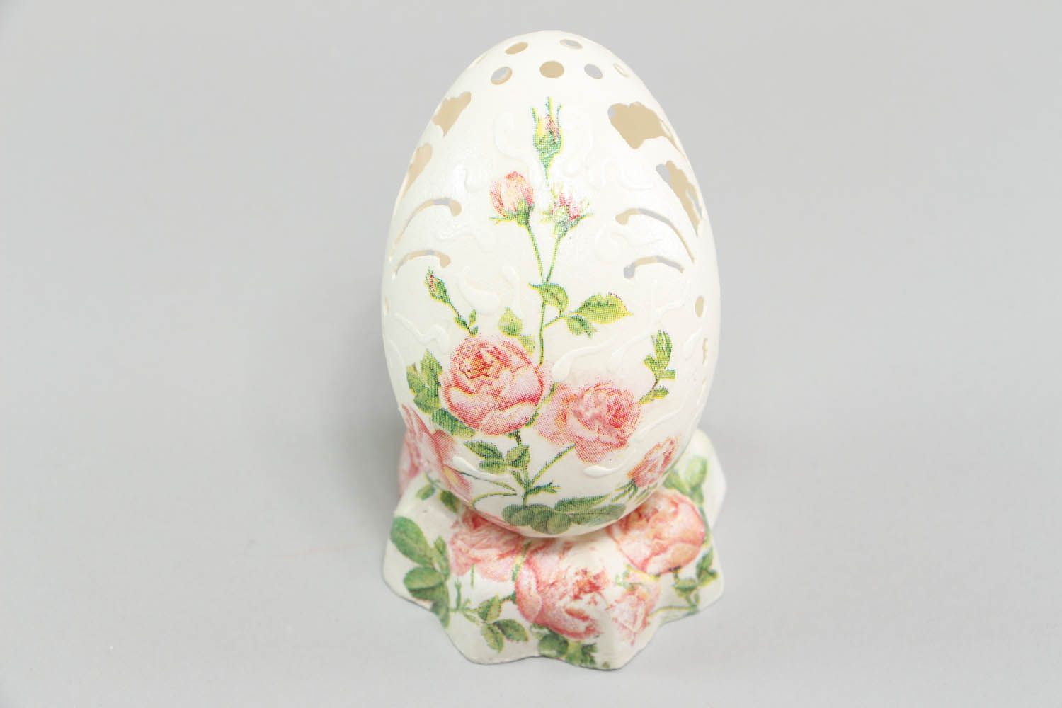 Carved egg with a stand photo 3