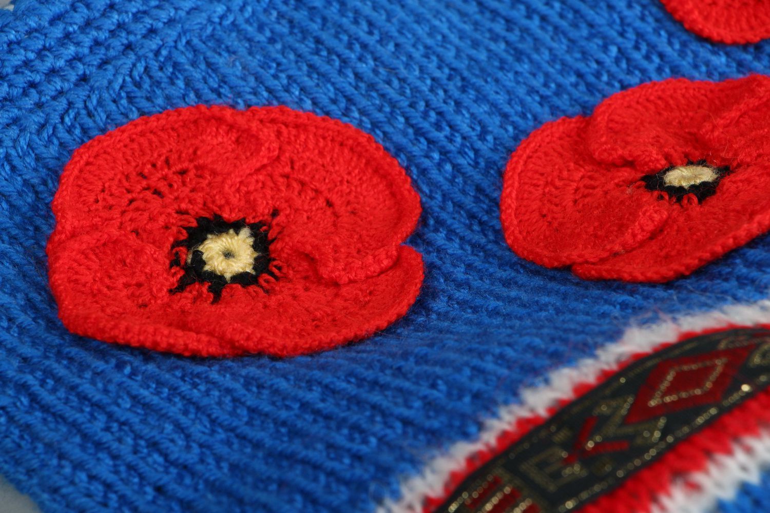 Knitted purse Poppies photo 3