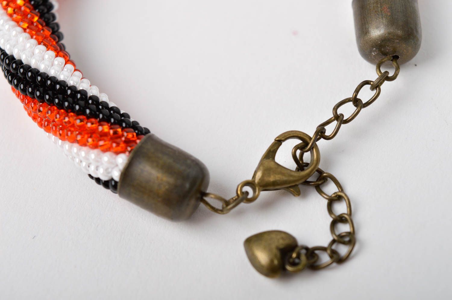 Bracelet tricolore Bijou fait main en perles de rocaille Cadeau femme original photo 4