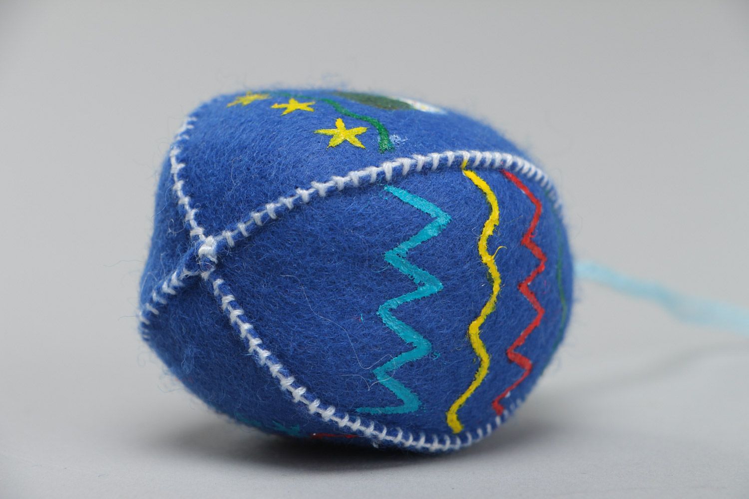 Handmade soft Easter egg sewn of felt with embroidery for interior decoration photo 3