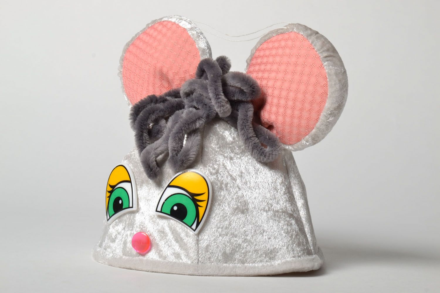Детская шапка в виде мышки на Новый год фото 3