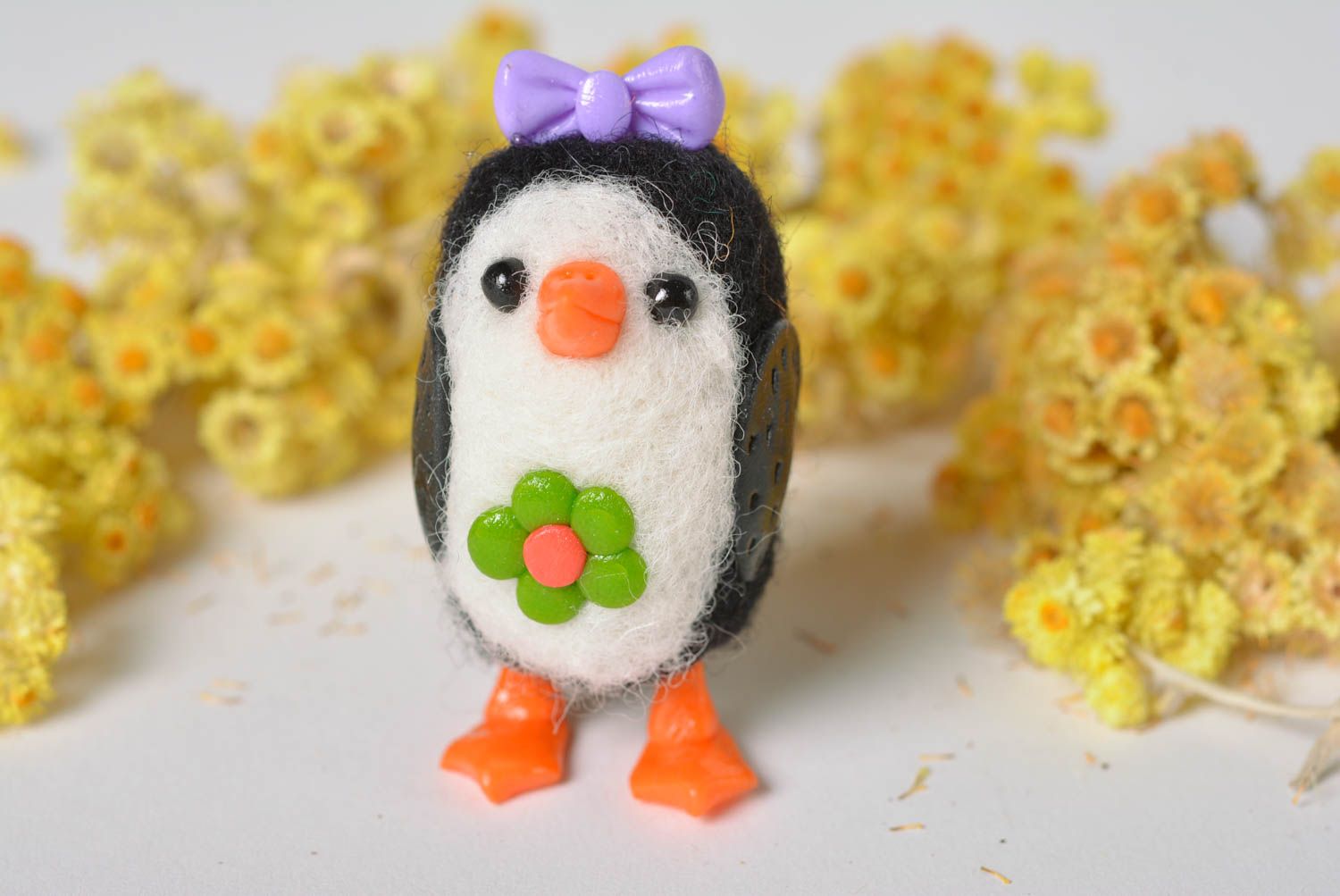 Handmade Kuscheltier Pinguin Geschenk für Kinder Haus Deko aus Wolle Mädchen foto 1