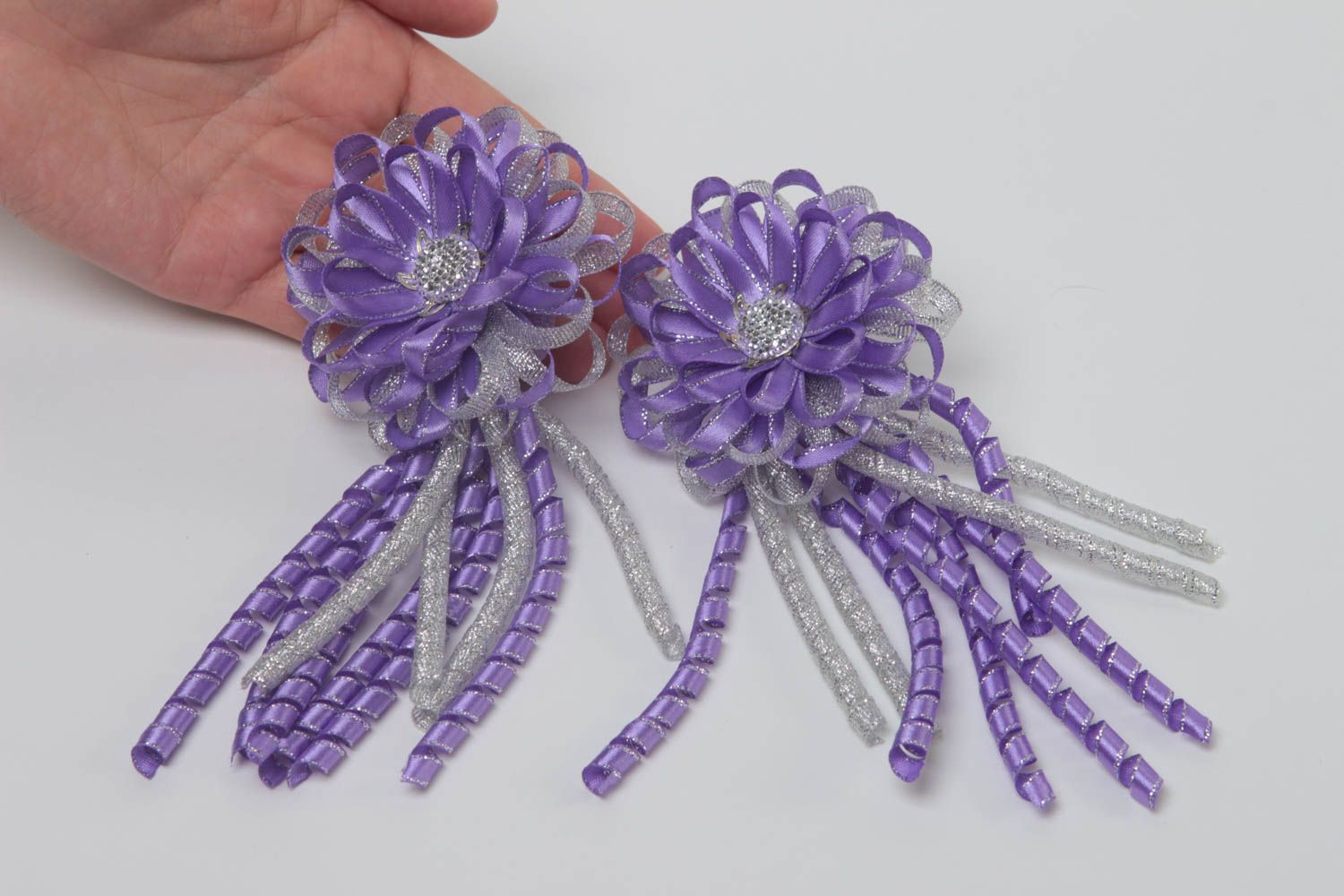 Фиолетовые резинки для волос в технике канзаши ручной работы 2 шт детские фото 5