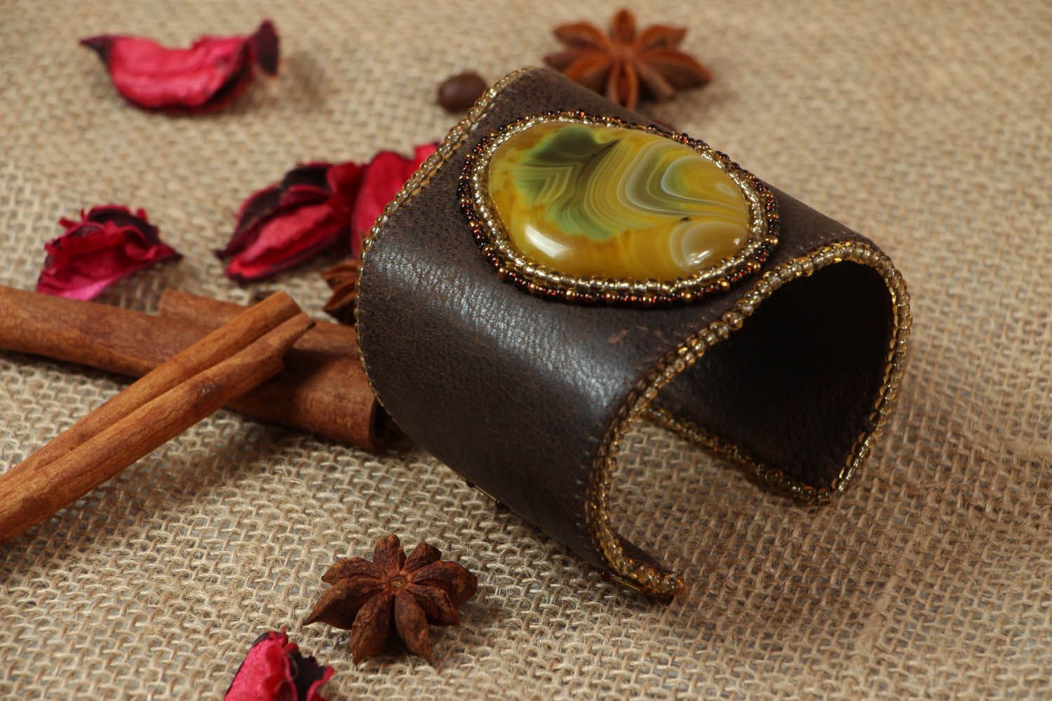 Leather bracelet with yellow agate photo 5