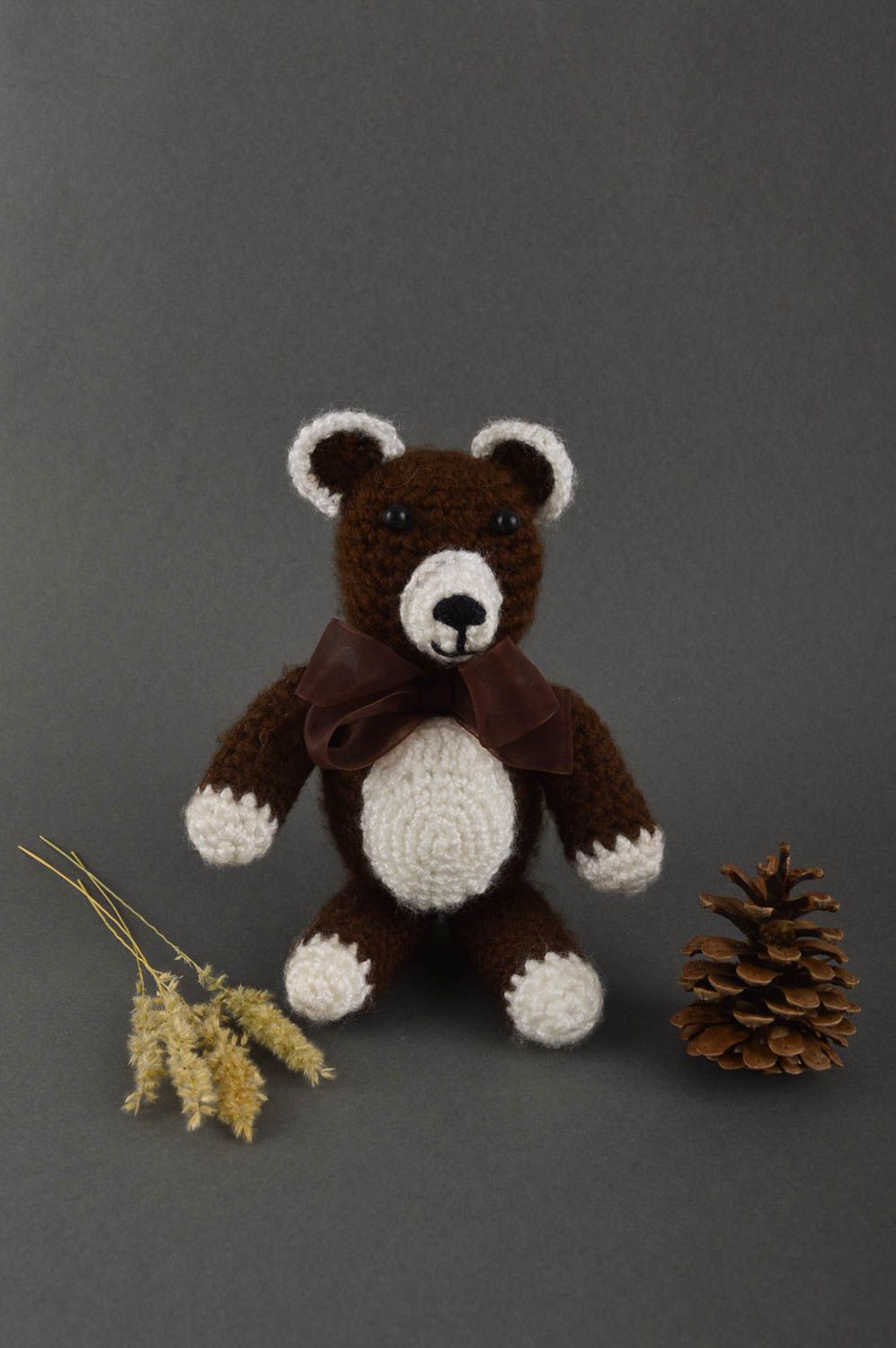 Peluche ourson fait main Jouet enfant Cadeau original tricotée au crochet photo 1
