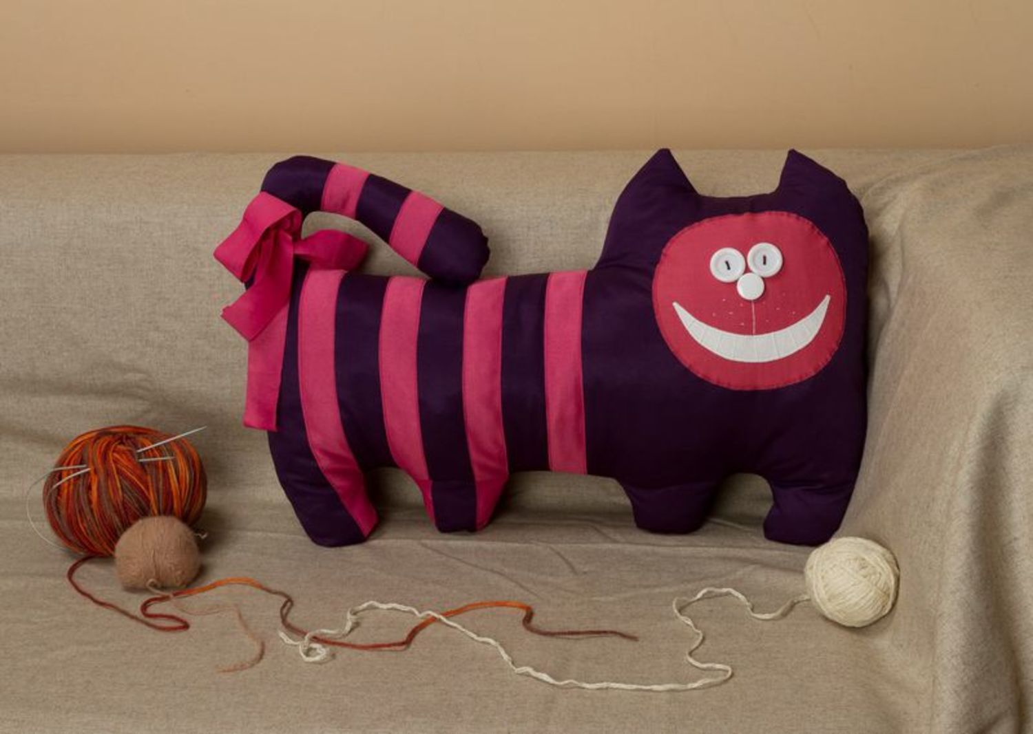 Игрушка-подушка Фиолетовый кот фото 1