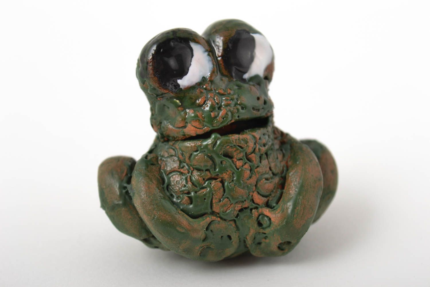 Игрушка из глины коллекционная фигурка хэнд мейд фигурка животного лягушка фото 5