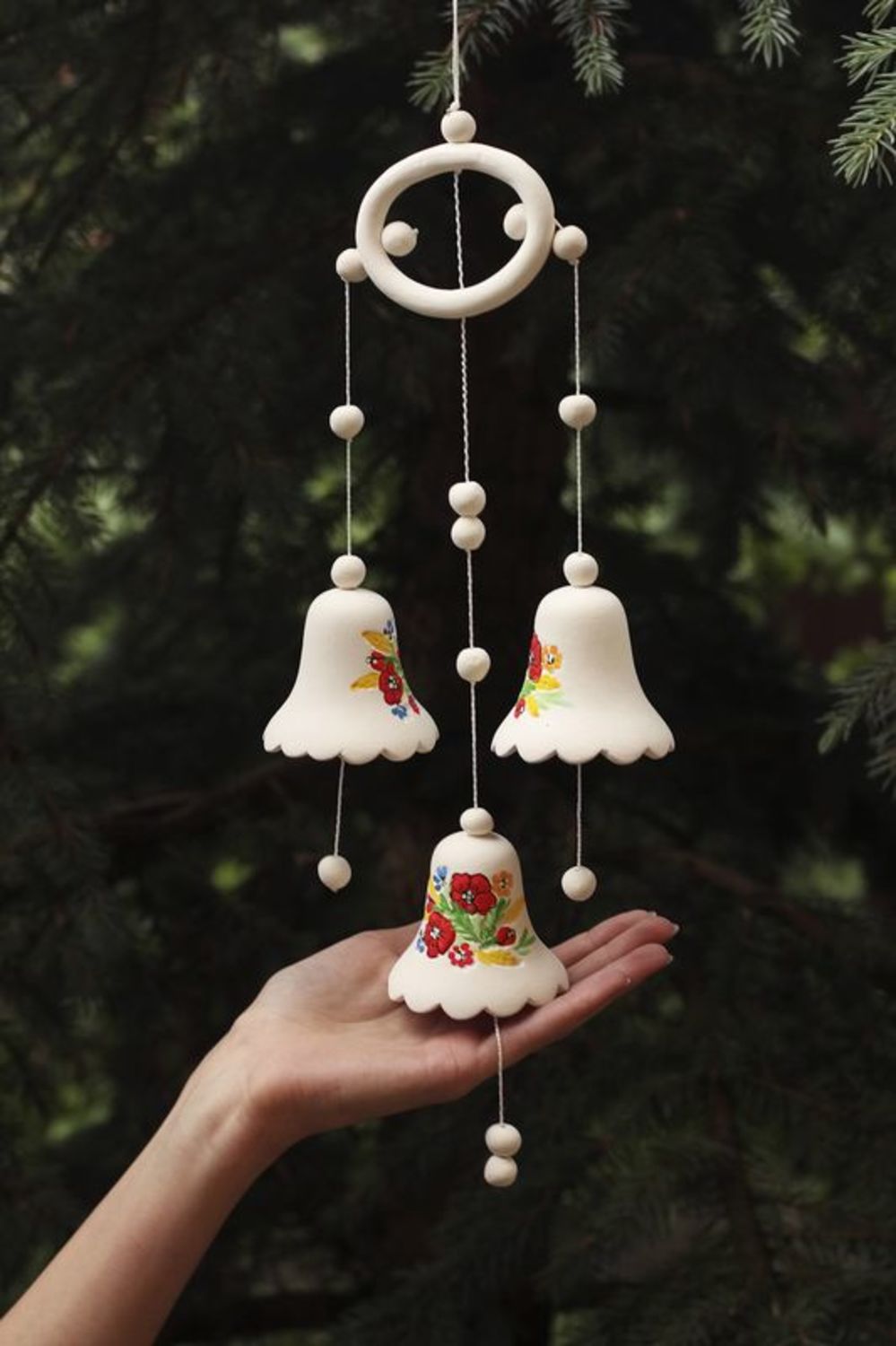 Campanelli d'autore in ceramica fatti a mano campanelle tenere bianche

 foto 3