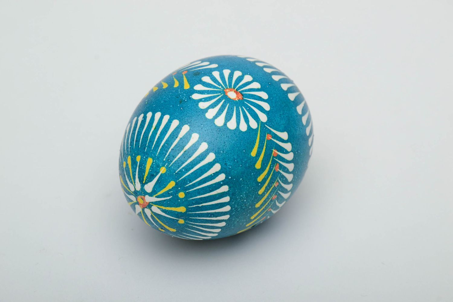 Painted egg in Lemkiv style of blue color photo 4
