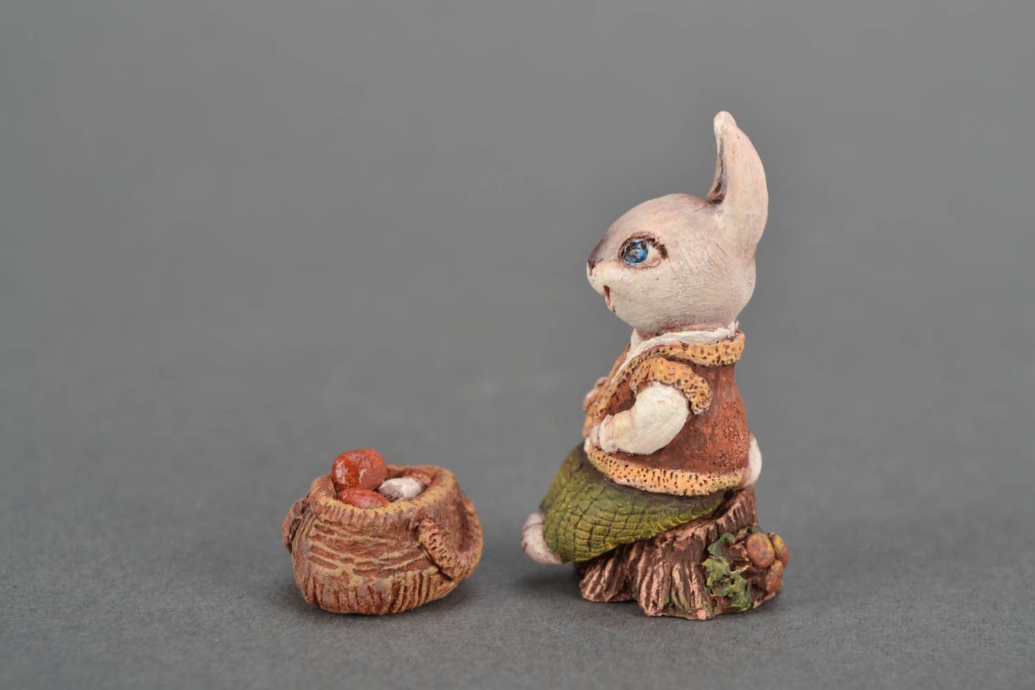 Small clay figurine Hare photo 3