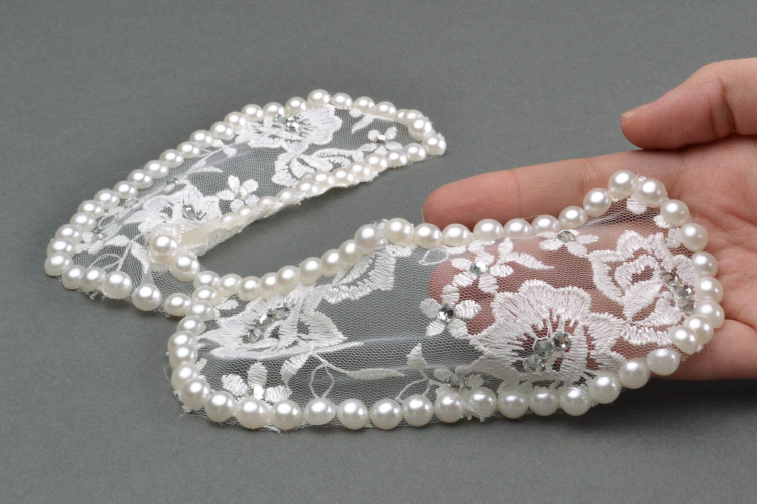 Col en dentelle blanc avec perles artificielles photo 5