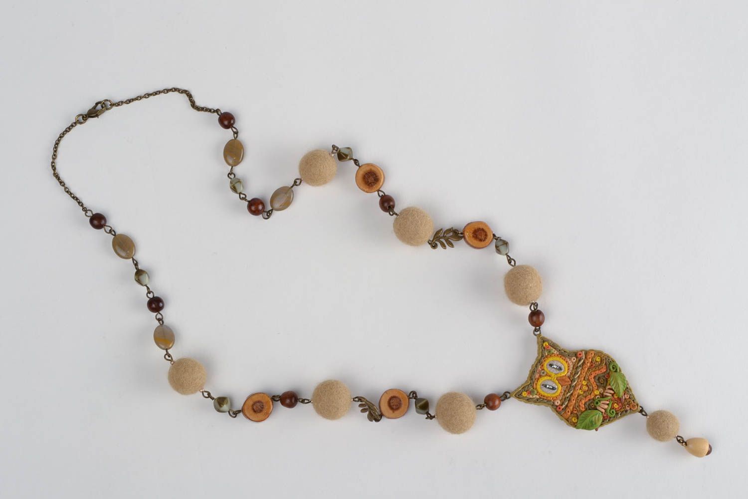 Beautiful handmade designer felted ball necklace with plastic pendant photo 3