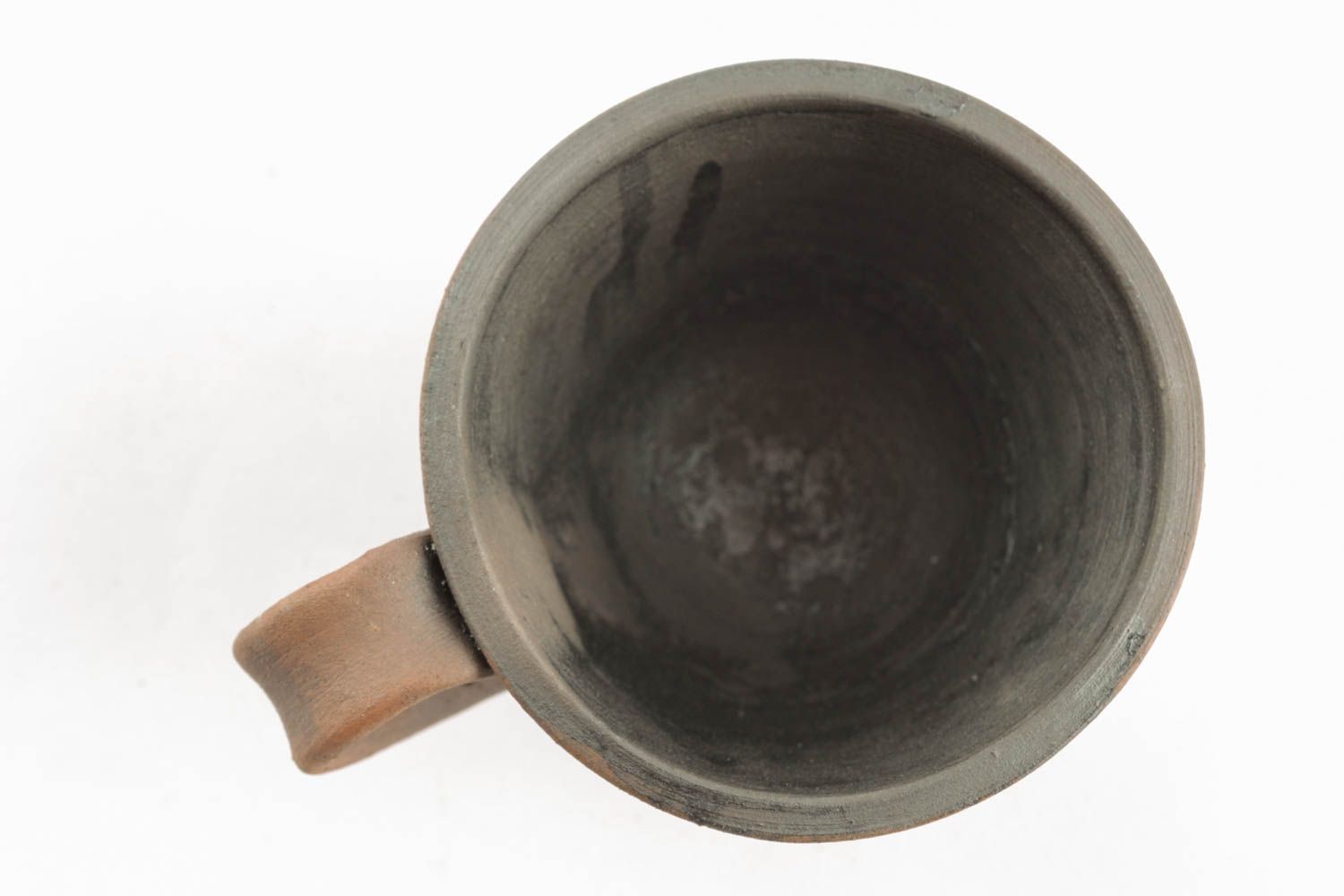 Small espresso coffee clay cup in a pyramid shape with handle and plain pattern photo 2