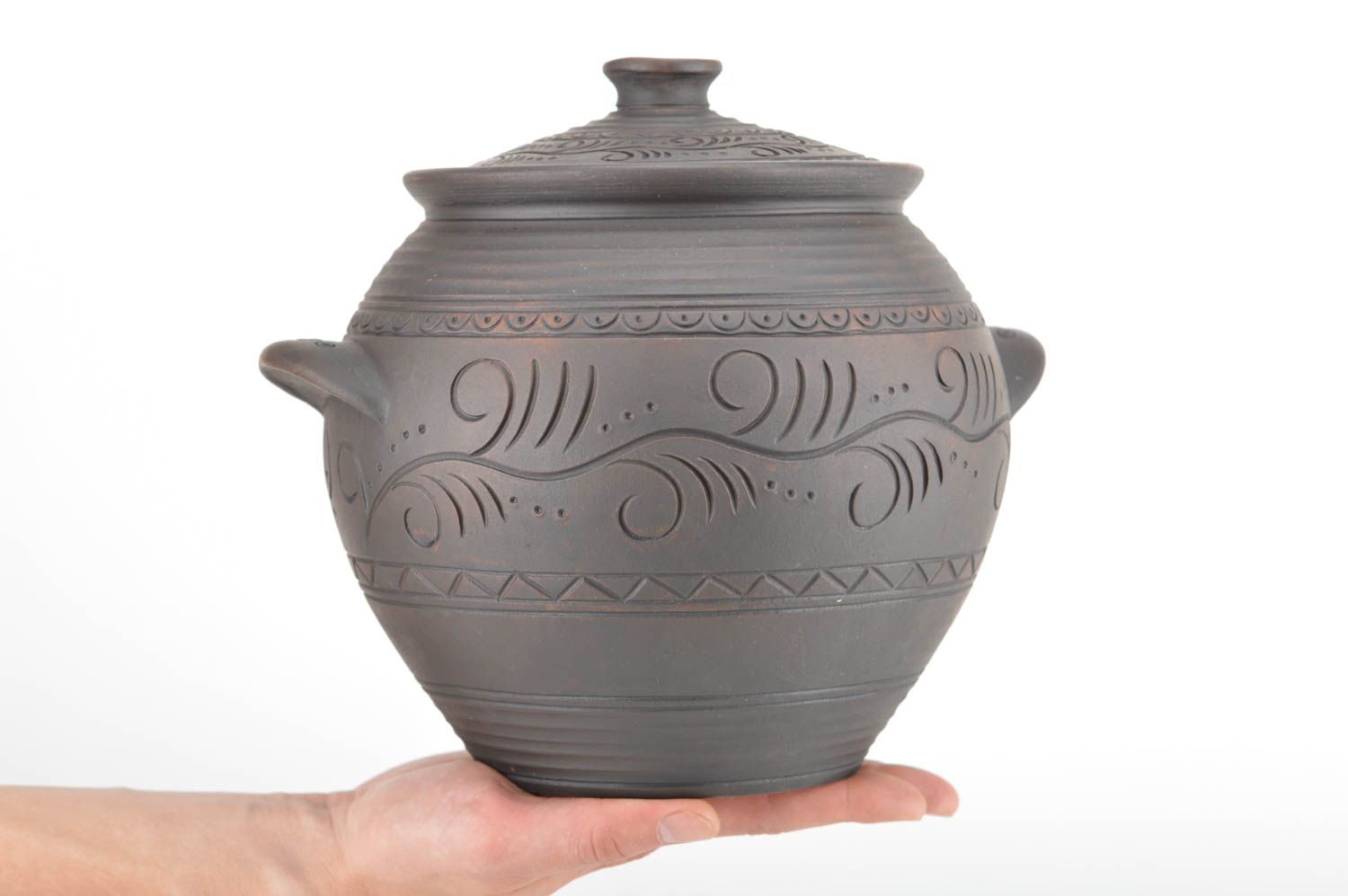 Handmade designer large ceramic pot with lid for baking and serving 4 l photo 3