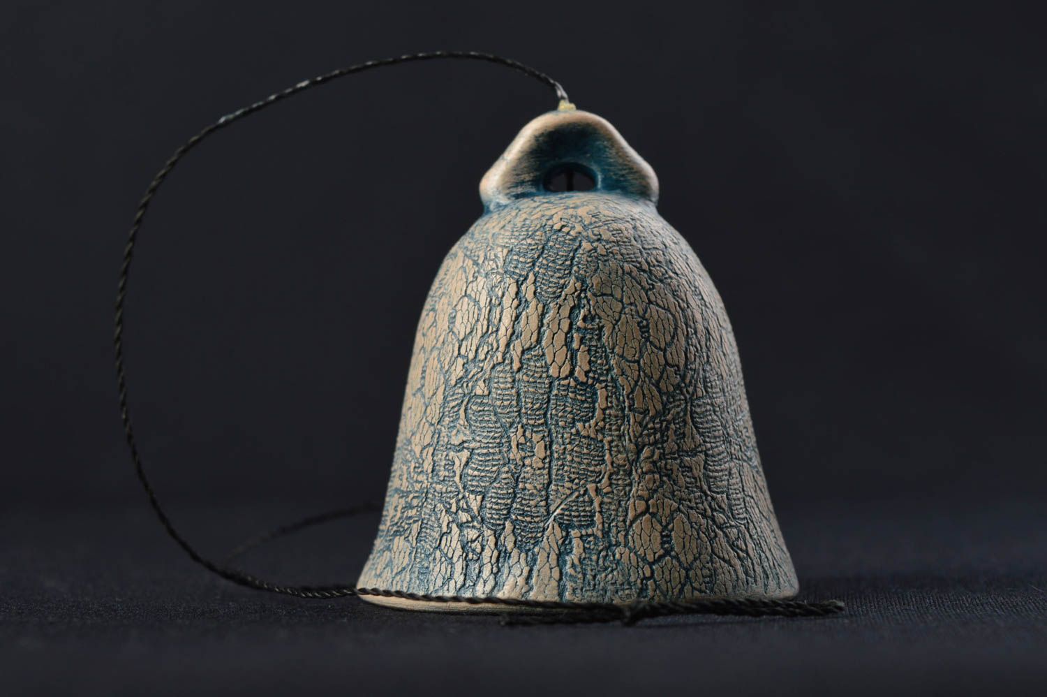 Колокольчик из глины ручной работы колокольчик сувенирный милый глиняный сувенир фото 1