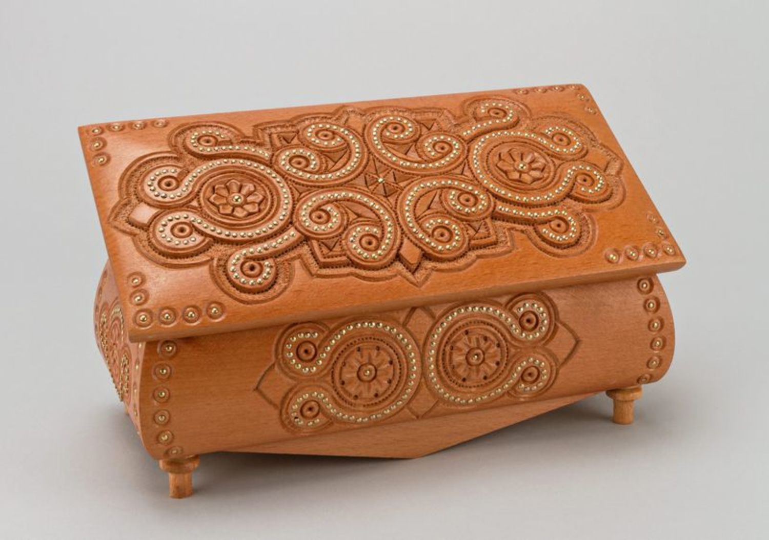 Carved wooden box with inlay photo 4