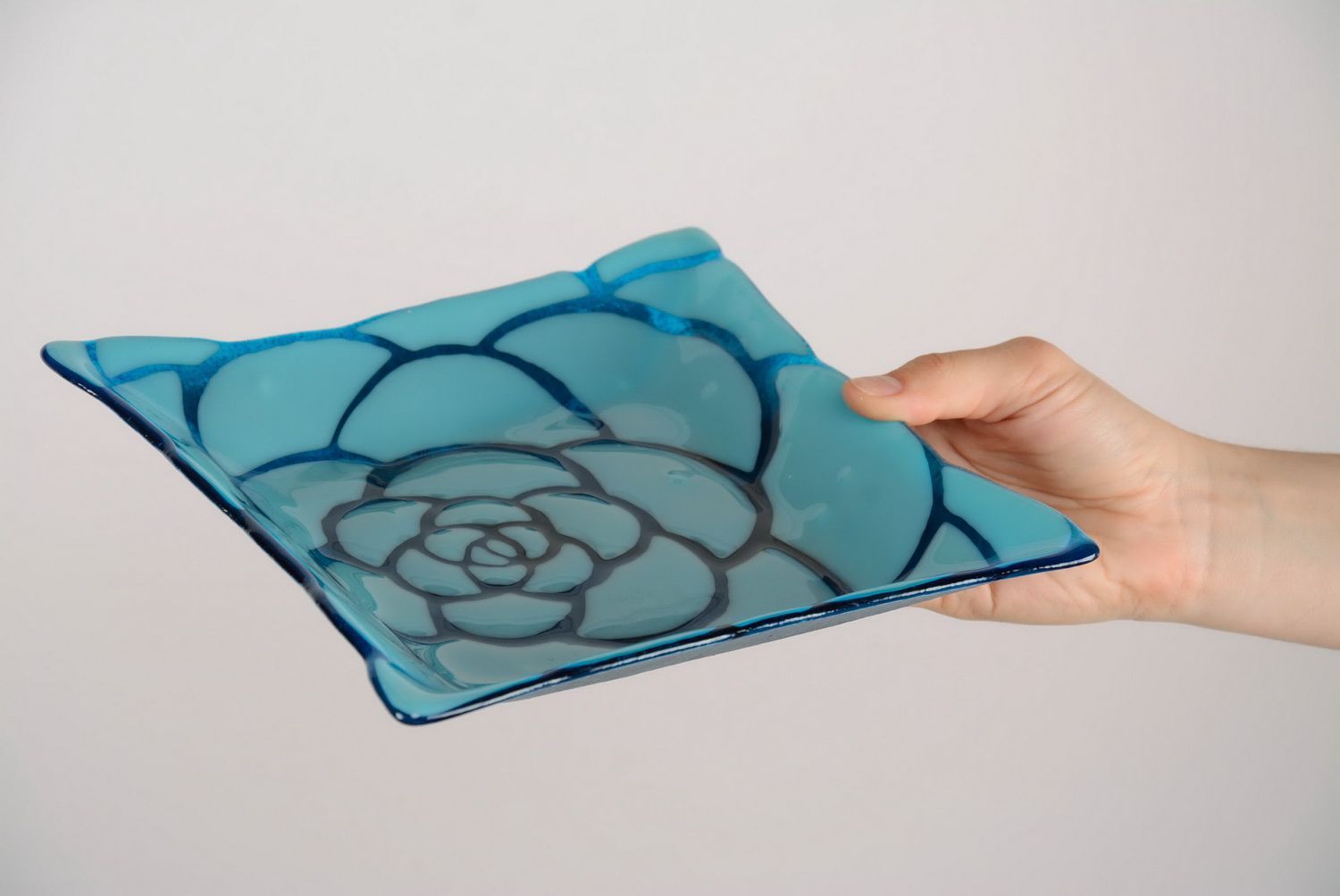 Стеклянная тарелка в технике фьюзинг Голубая роза фото 1