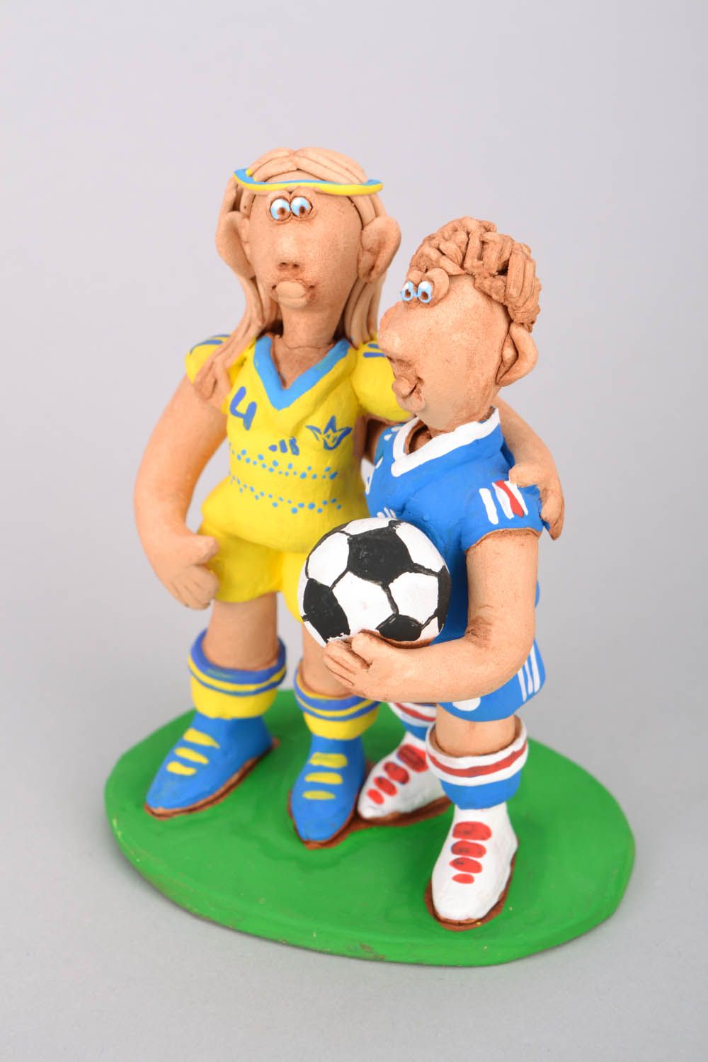 Ceramic figurine Two soccer players photo 3