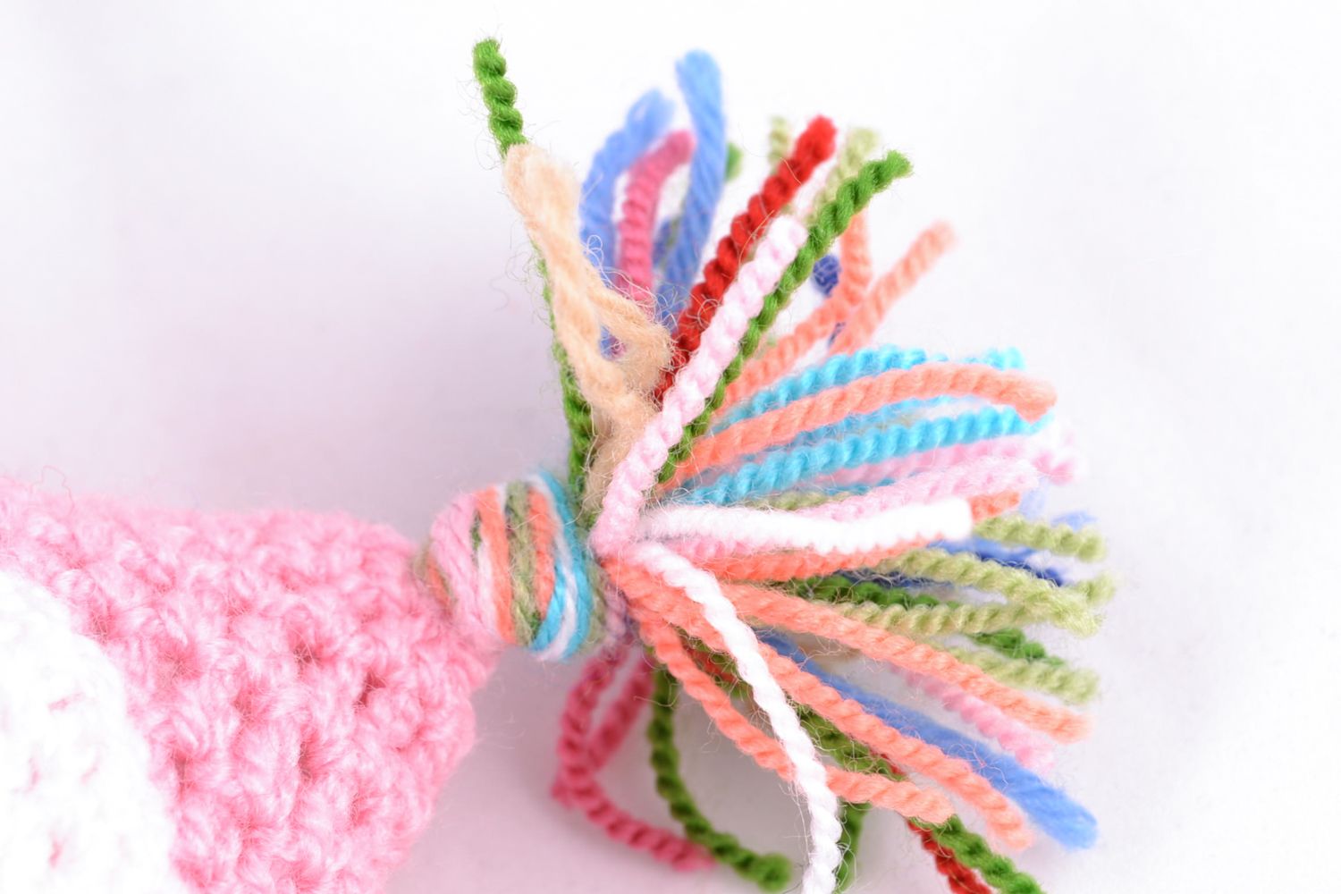 Petit jouet mou tricoté Hibou original multicolore décoratif fait main photo 3