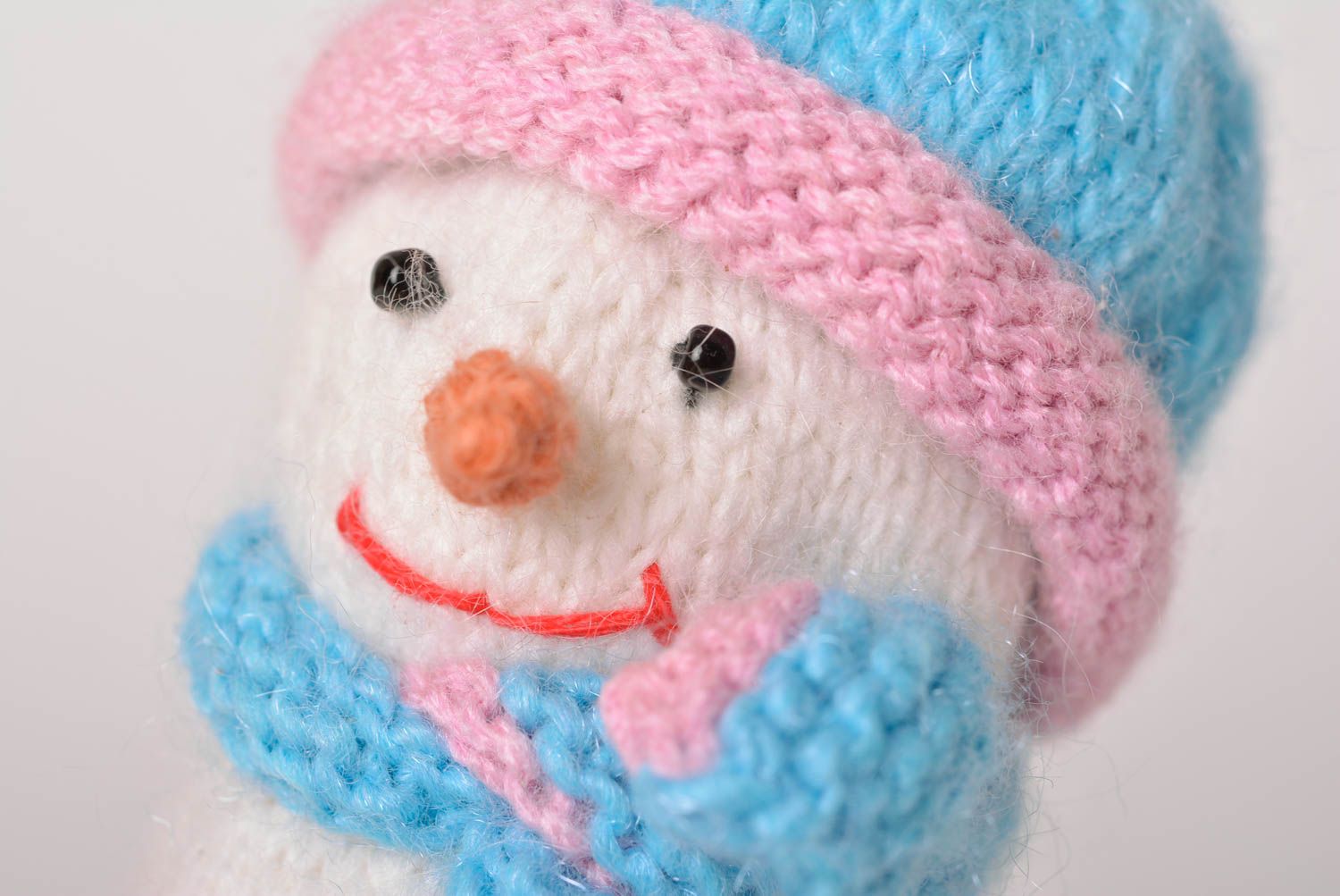 Bonhomme de neige au crochet Peluche faite main originale Cadeau enfant photo 2