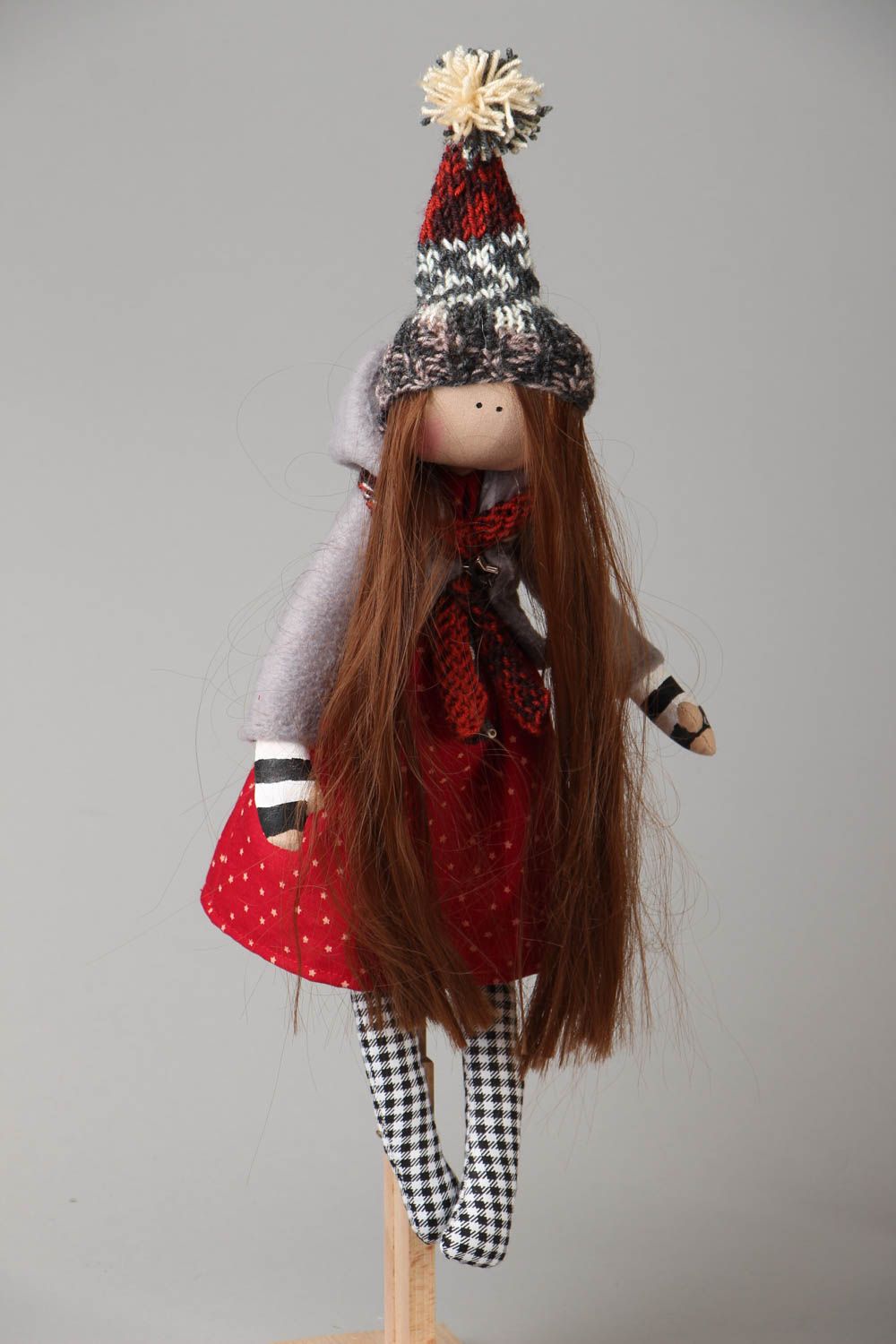 Мягкая текстильная игрушка Девочка-тинейджер фото 1