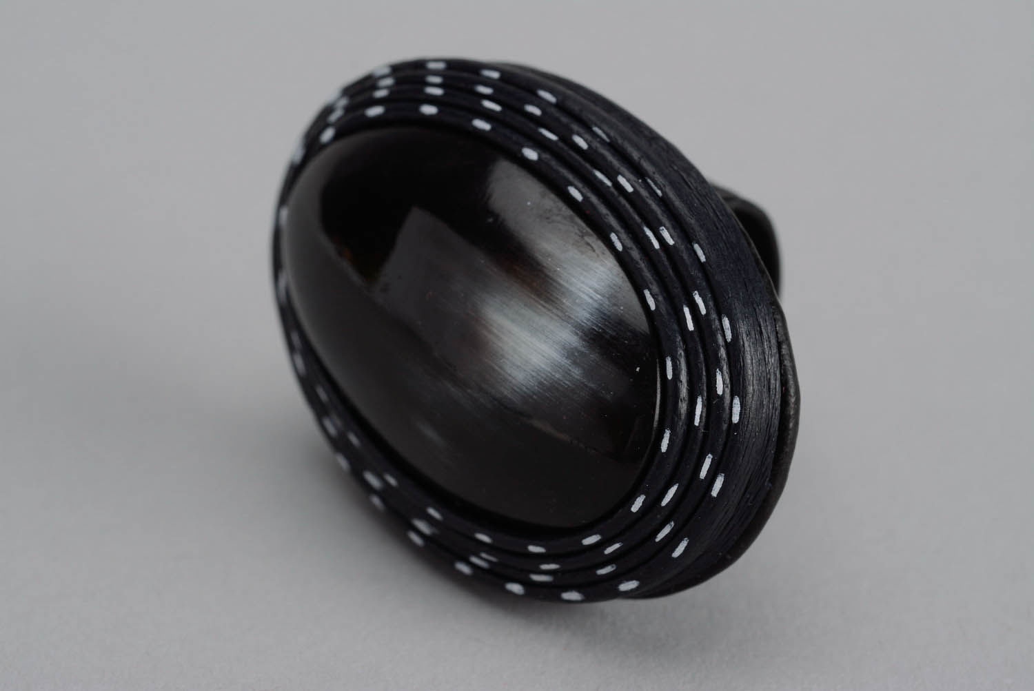 Ring made of horn and leather photo 1
