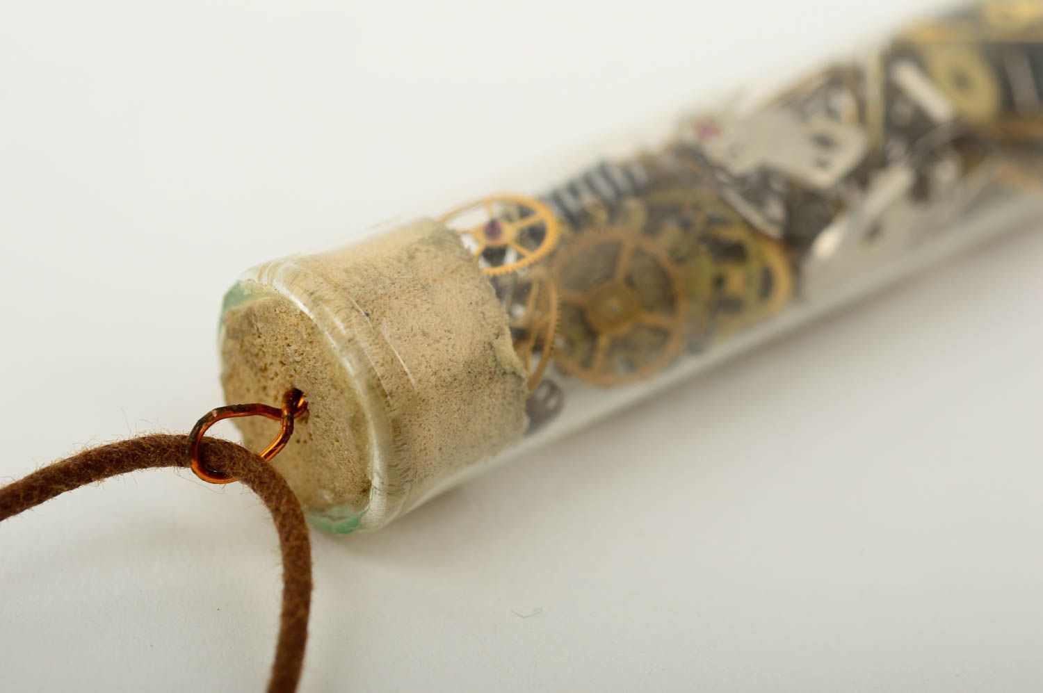 Кулон ручной работы кулон стимпанк в виде бутылочки металлическая подвеска фото 5