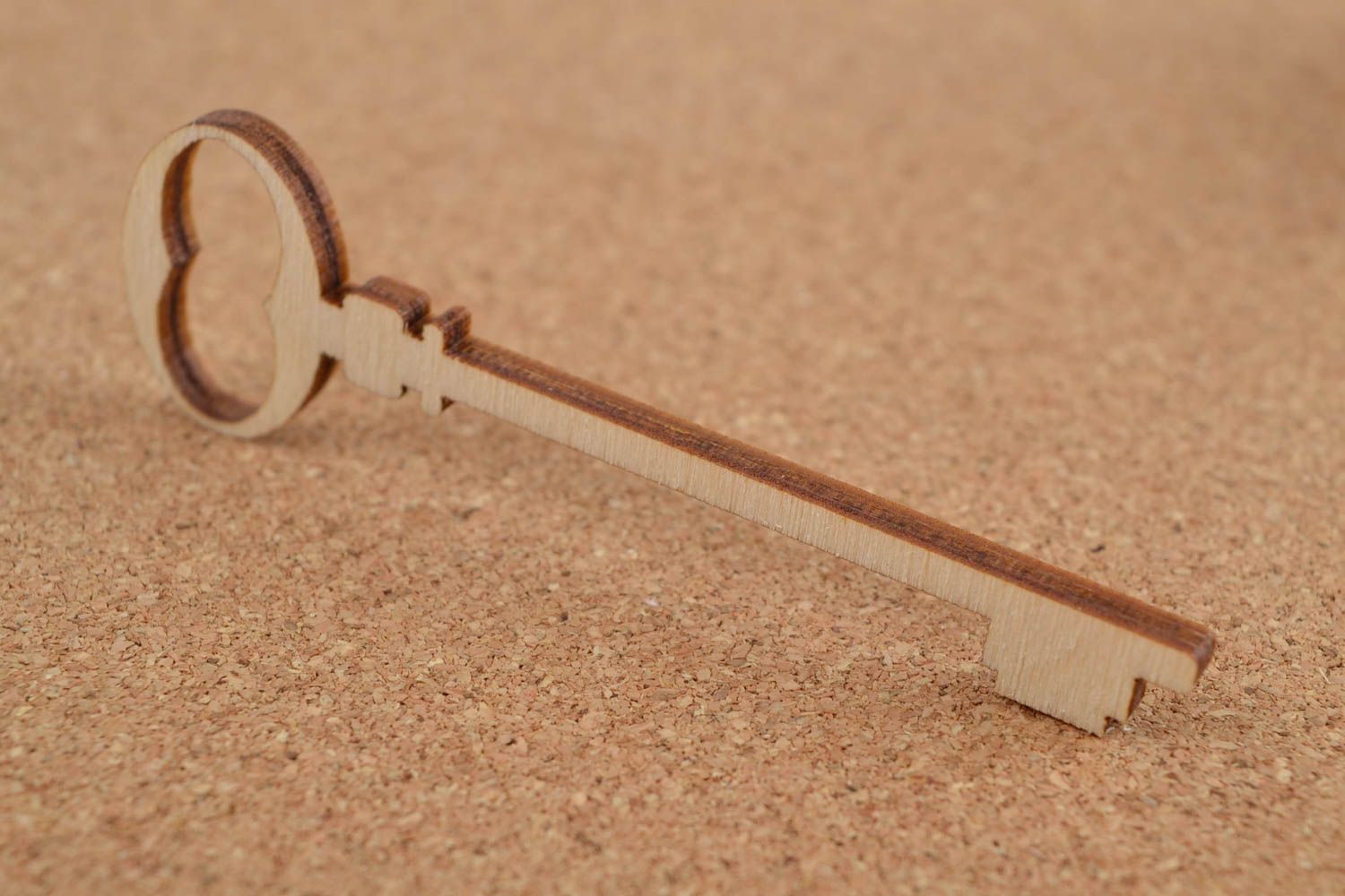 Handmade Scrapbooking Zubehör Figur aus Holz Rohling zum Bemalen Schlüssel foto 1