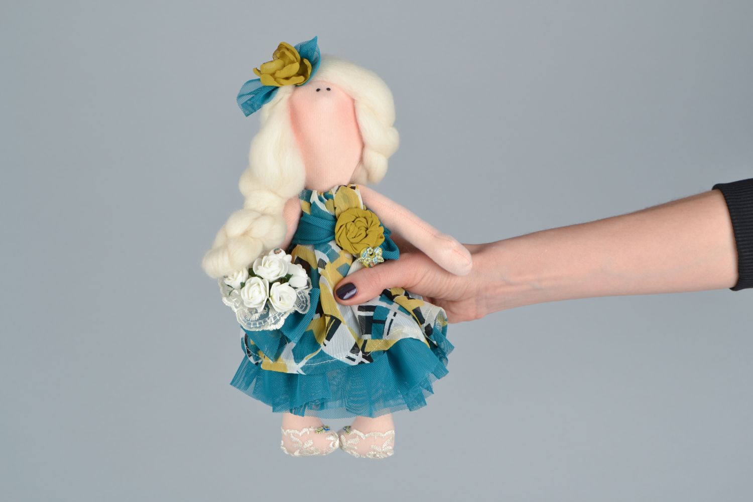 Fabric doll with beautiful hair style photo 2